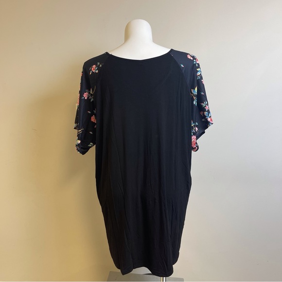 Ritera Plus Size Top - Picture 5 of 5